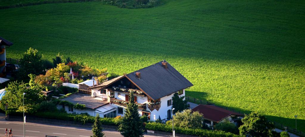 Отель Haus Tirolerland Эц Экстерьер фото